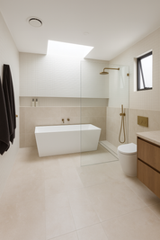 Avis – Matte White Corner Back-to-Wall Bathtub