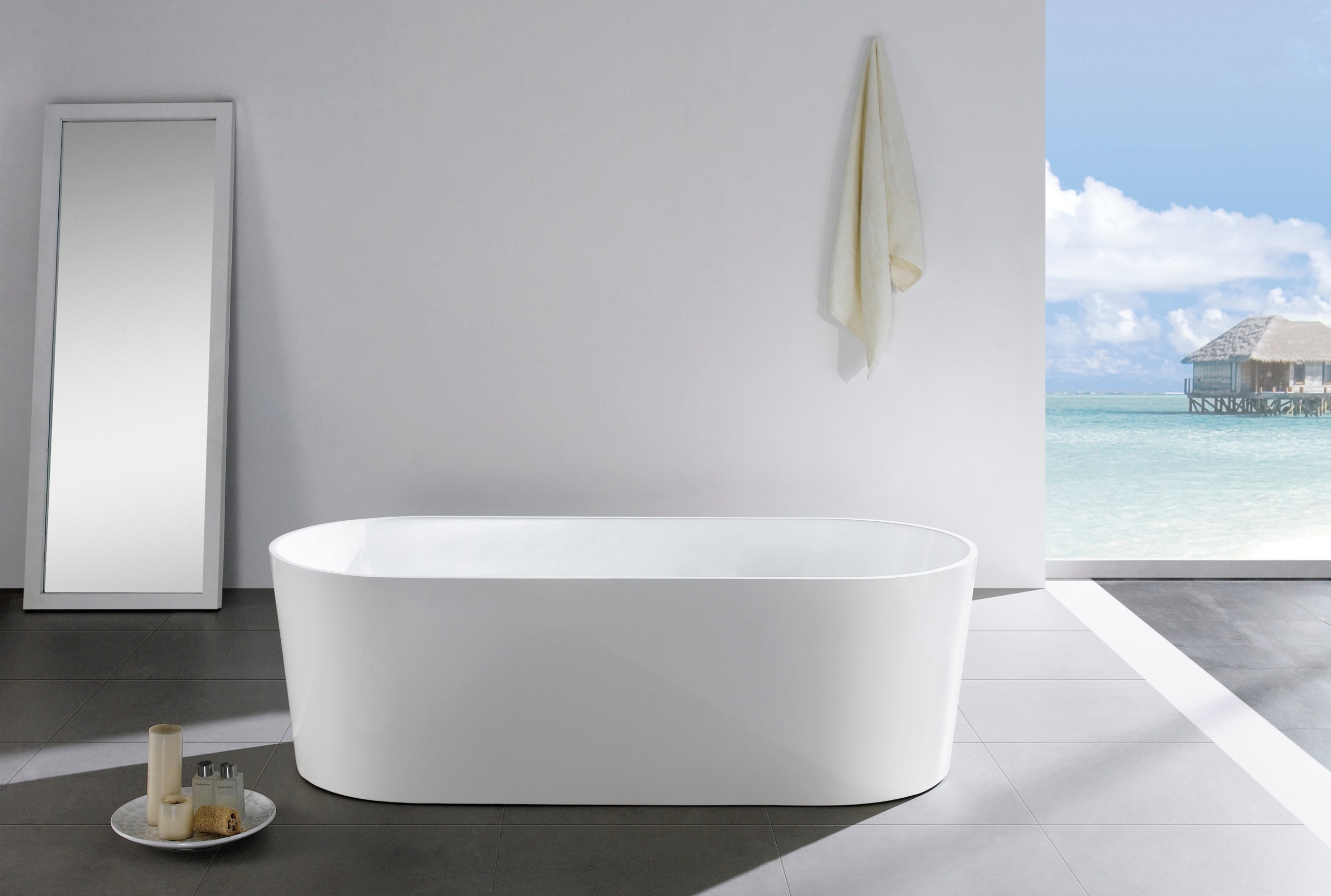 Ovia – B/W Freestanding Bathtub